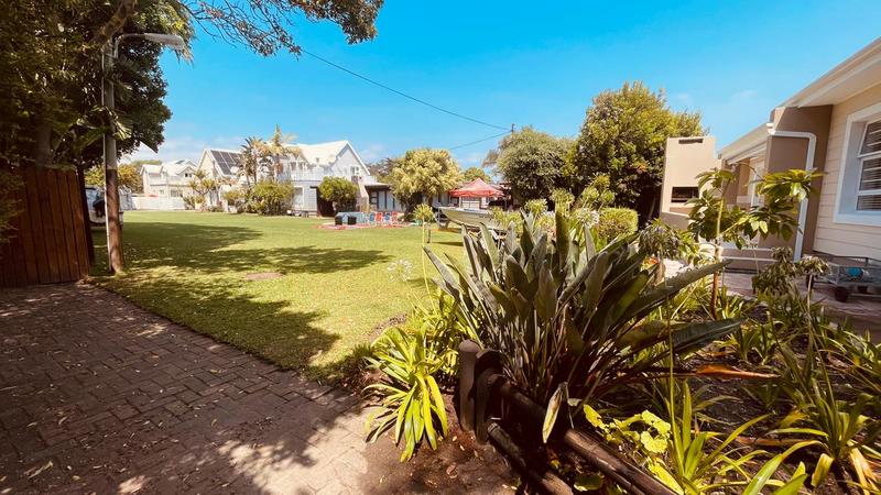 To Let 4 Bedroom Property for Rent in Keurbooms River Western Cape